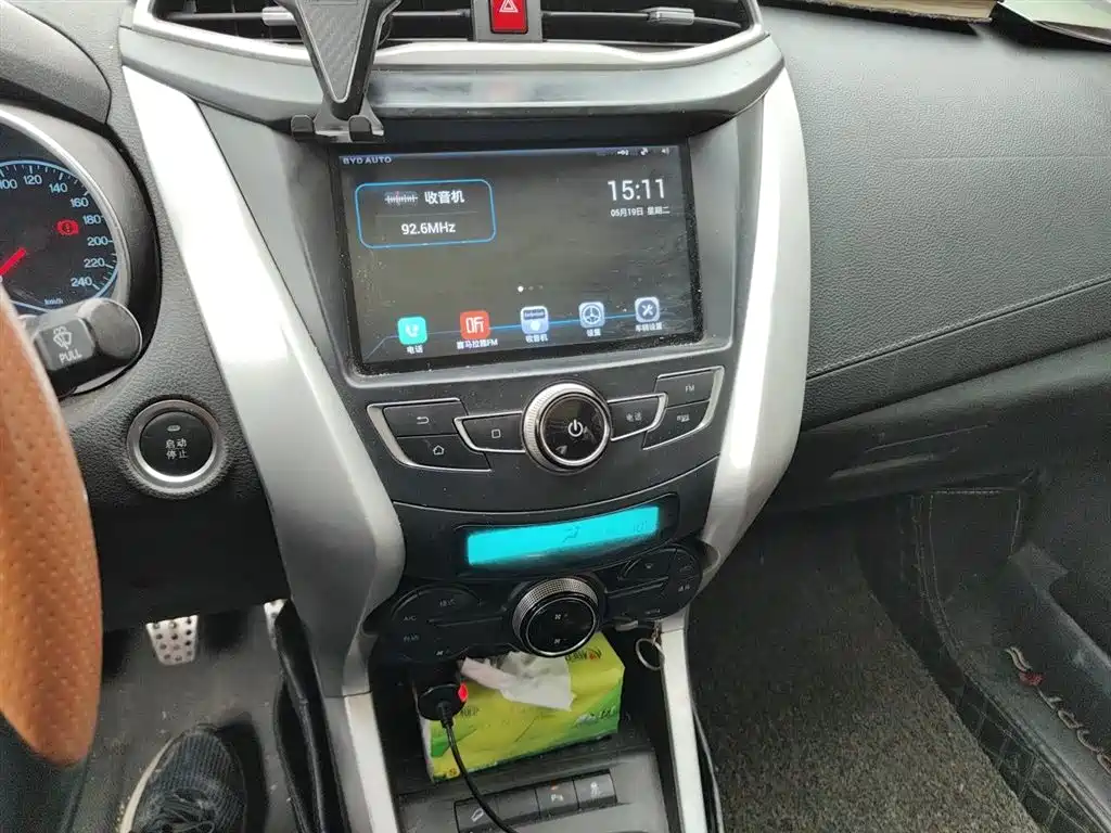 BYD Yuan 2017 1.5L Manual Panoramic Sunroof фото 9