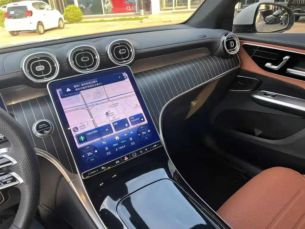 Mercedes-Benz GLC 2024 GLC 300 L 4MATIC Dynamic 5-seater фото 14