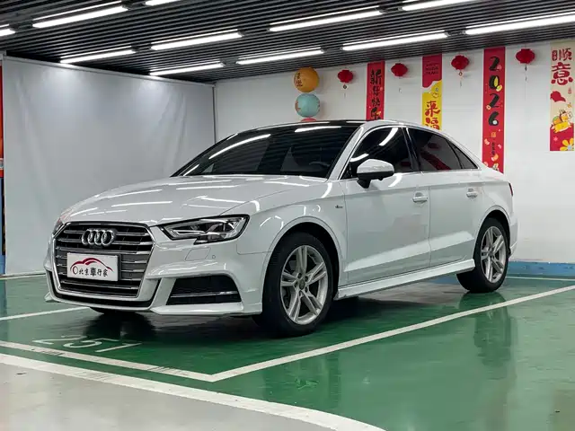 Audi A3 2020 Facelift Limousine 35 TFSI Progressive (China VI)