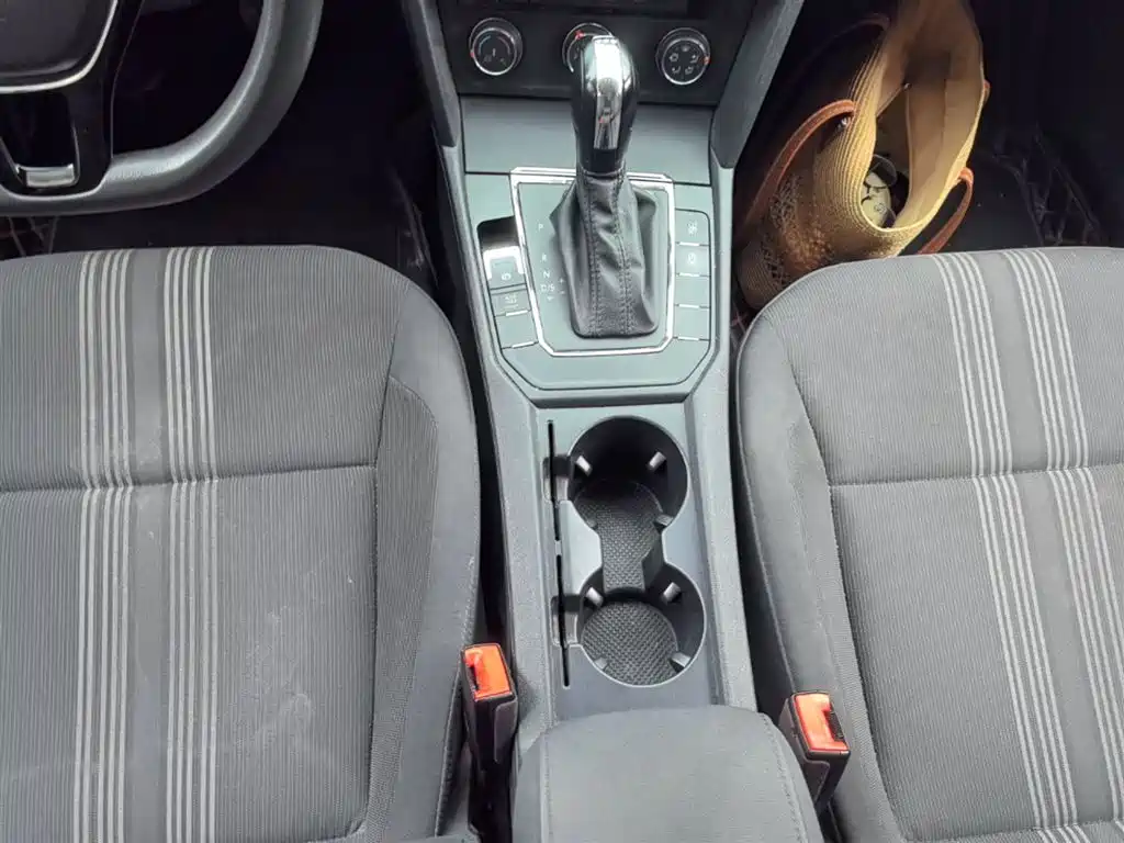 Volkswagen Lamando 2018 230TSI DSG Trend Edition фото 10