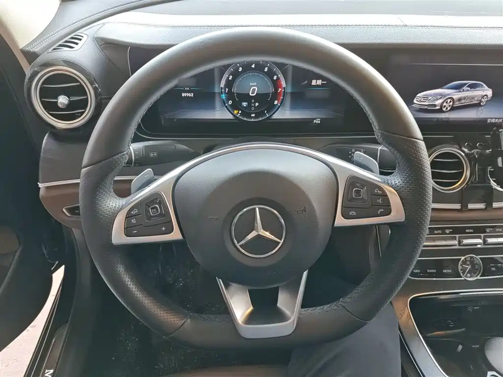 Mercedes-Benz E-Class 2018 E 300 L Sport Luxury фото 11