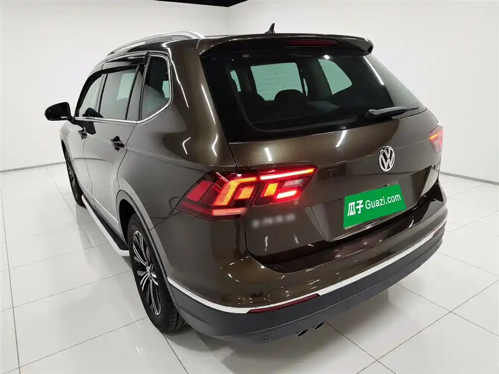 Volkswagen Tiguan L 2019 330TSI Automatic 2WD Panorama Comfort Edition China VI фото 5