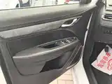 Фото 7 - Geely Emgrand