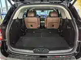 Фото 23 - Ford Explorer