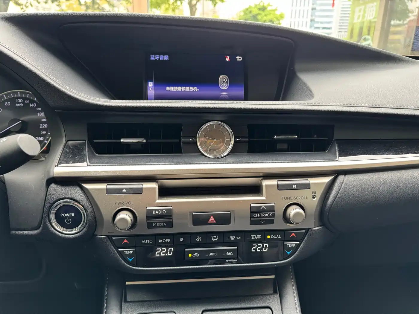 Lexus ES 2015 300h Comfort Edition фото 8