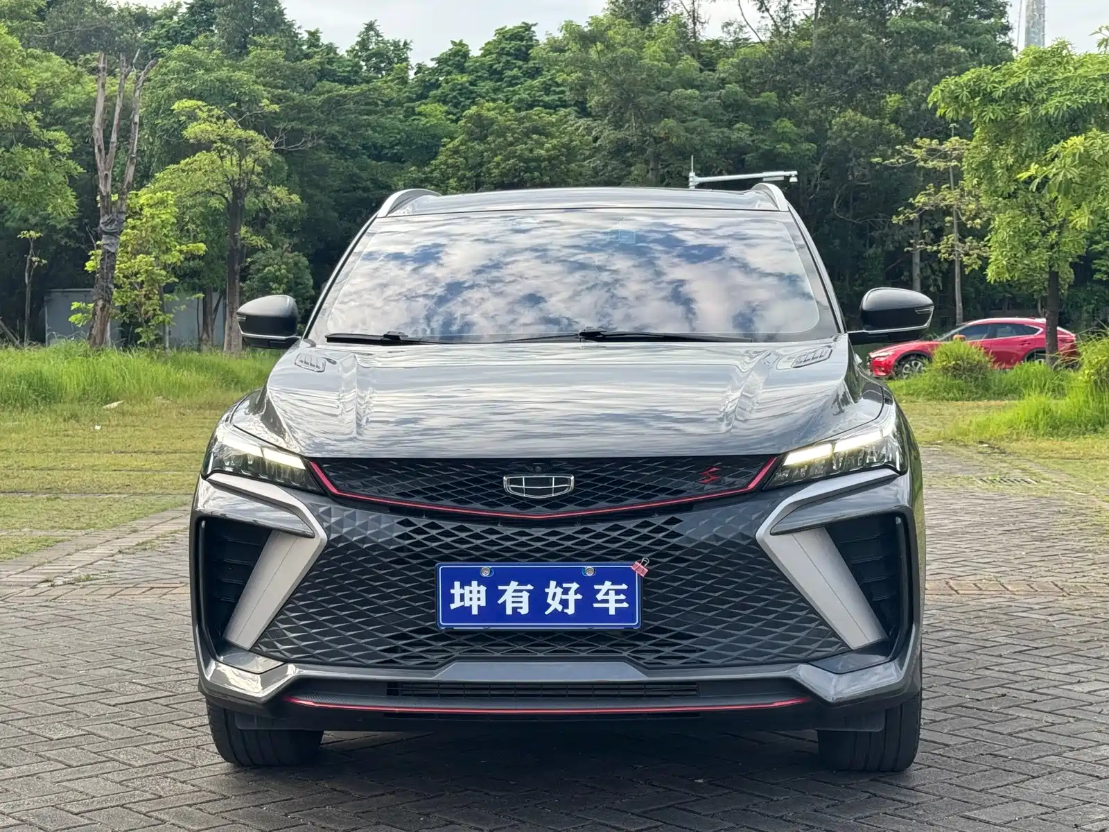 Фото 3 - Geely Coolray
