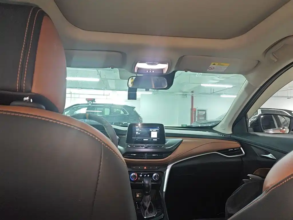 Buick Encore 2020 20T CVT Luxury Edition фото 18