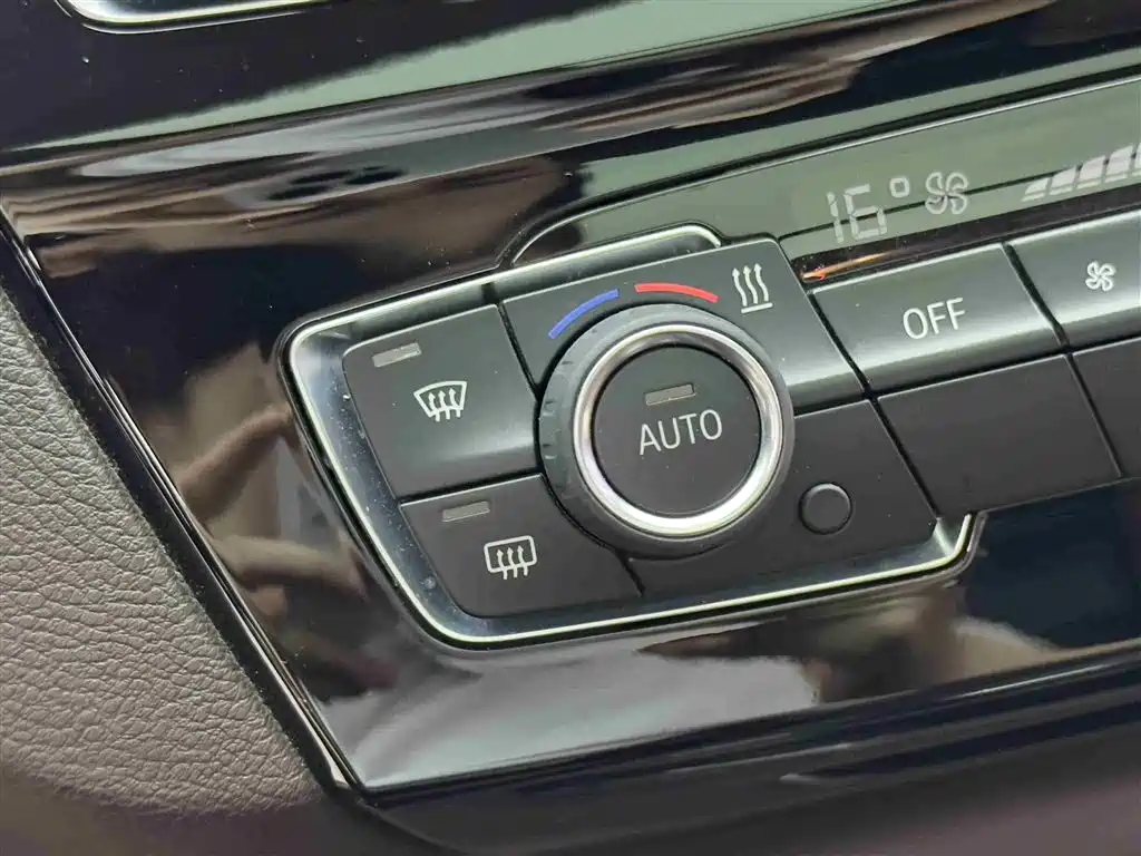 BMW X1 2020 sDrive25Li Leading Model фото 15