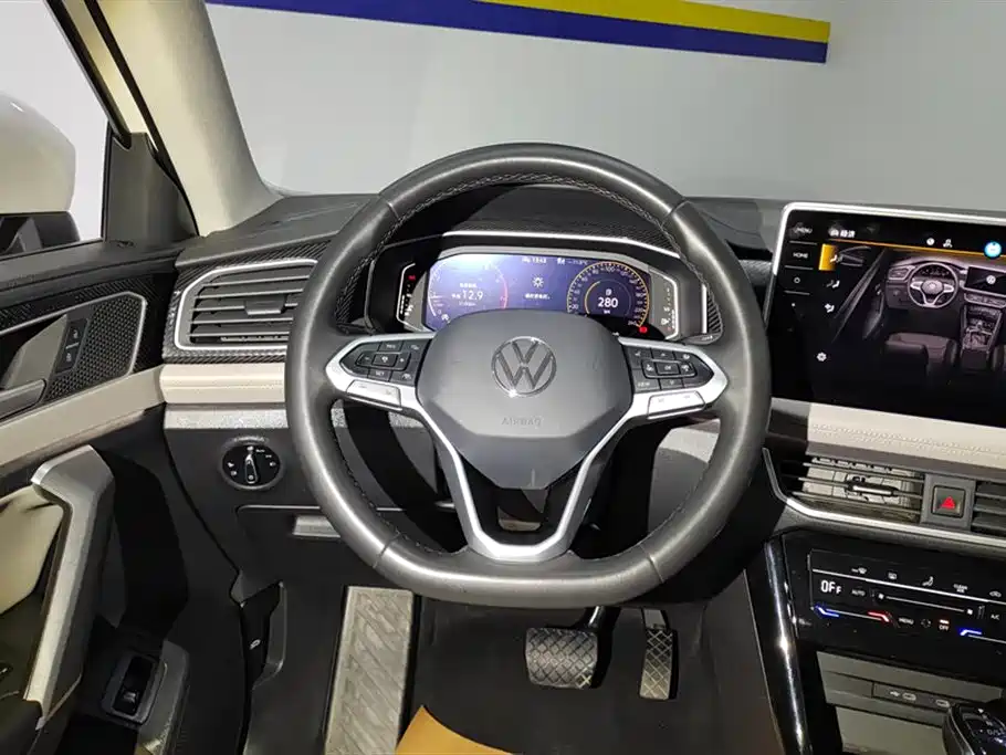 Volkswagen Tayron 2024 330TSI 2WD Luxury Plus Advanced фото 15
