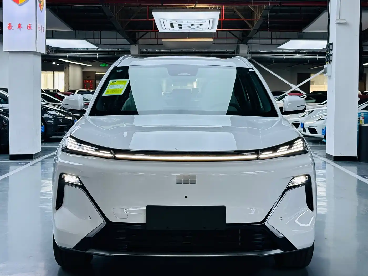 Geely Galaxy Galaxy Starship 7 EM-i 2025 Model 120km Explorer+ Edition фото 2