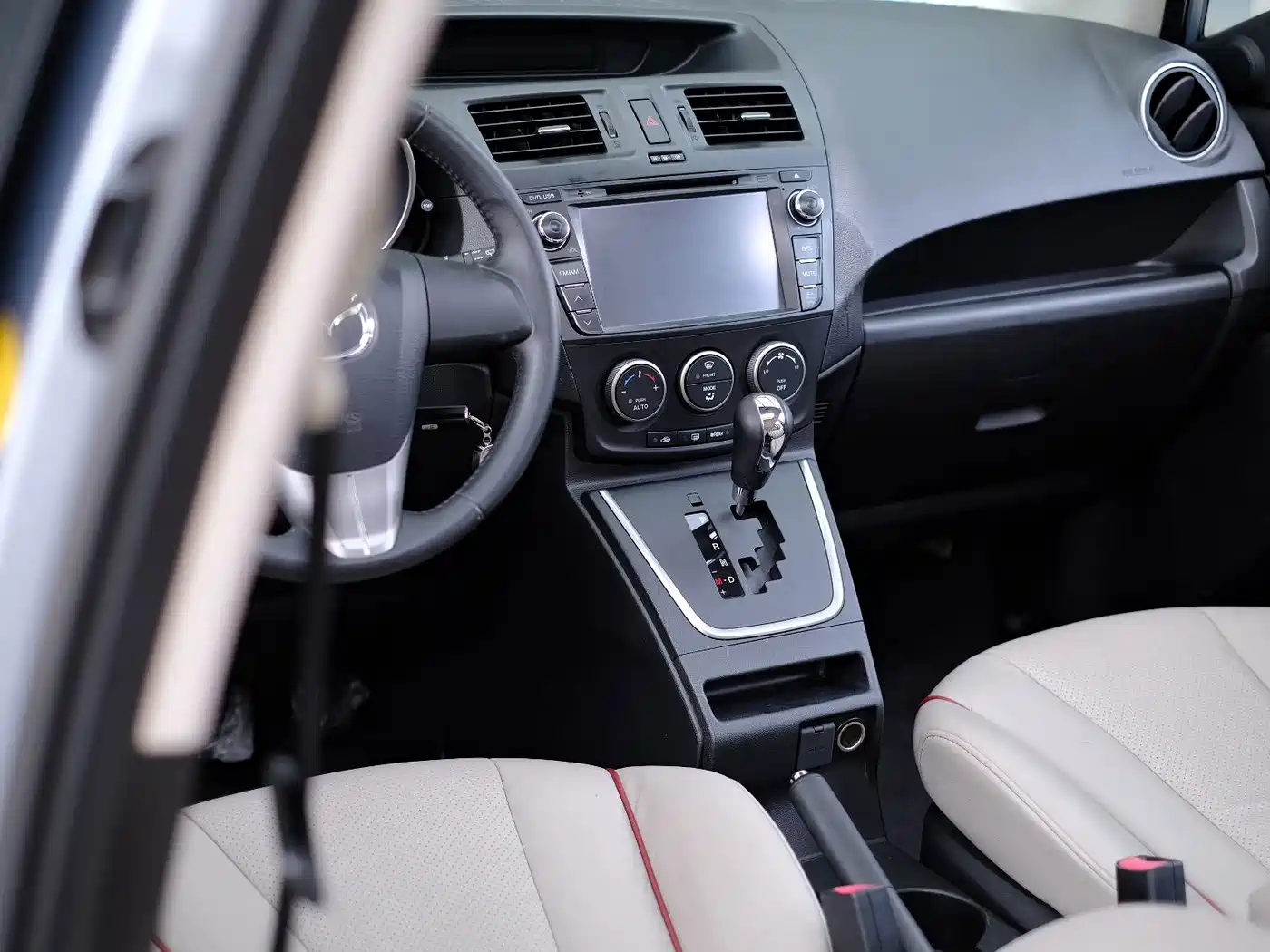 Mazda Mazda5 2012 2011 2.0L Automatic Comfort