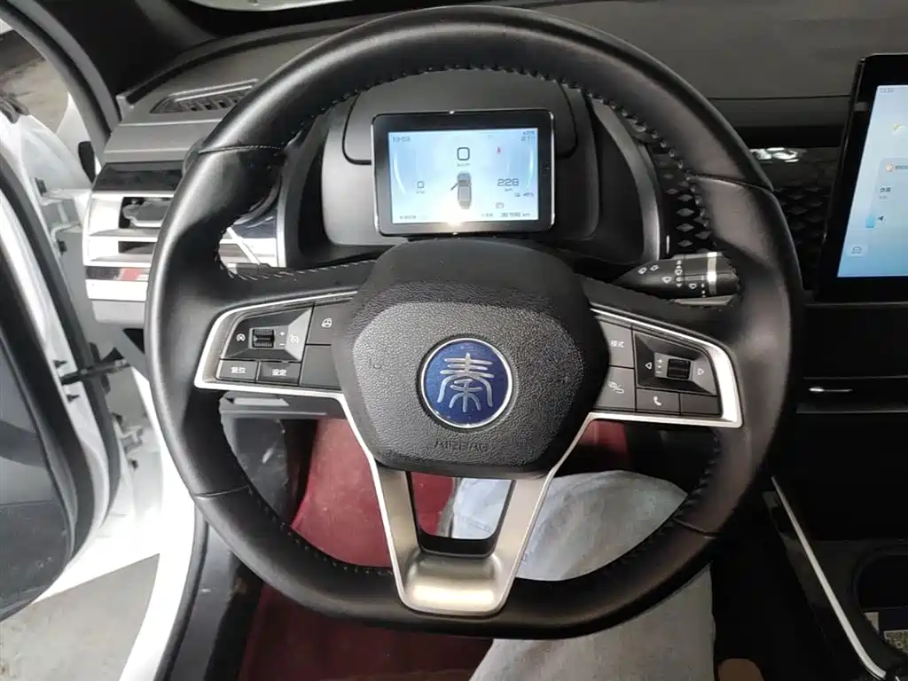 BYD Qin PLUS 2023 EV 510KM Travel Edition фото 11