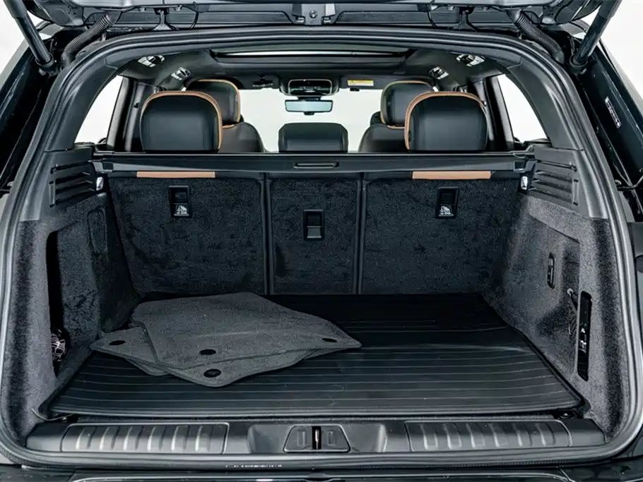 Land Rover Range Rover Sport 2023 400PS Dynamic SE фото 24