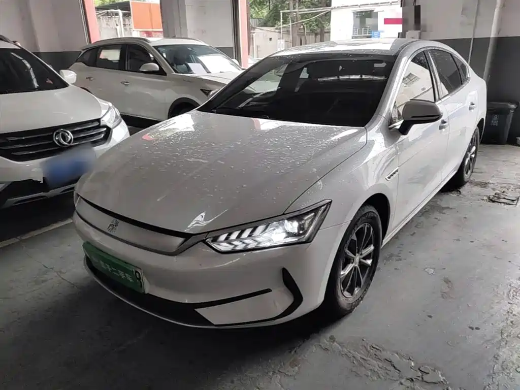 BYD Qin PLUS 2023 EV 510KM Travel Edition фото 2