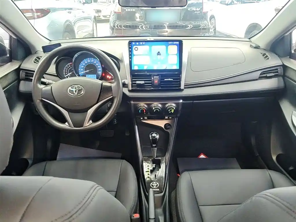 Toyota YARiS L Zhi Xuan 2015 1.5E Auto Charming Edition фото 10