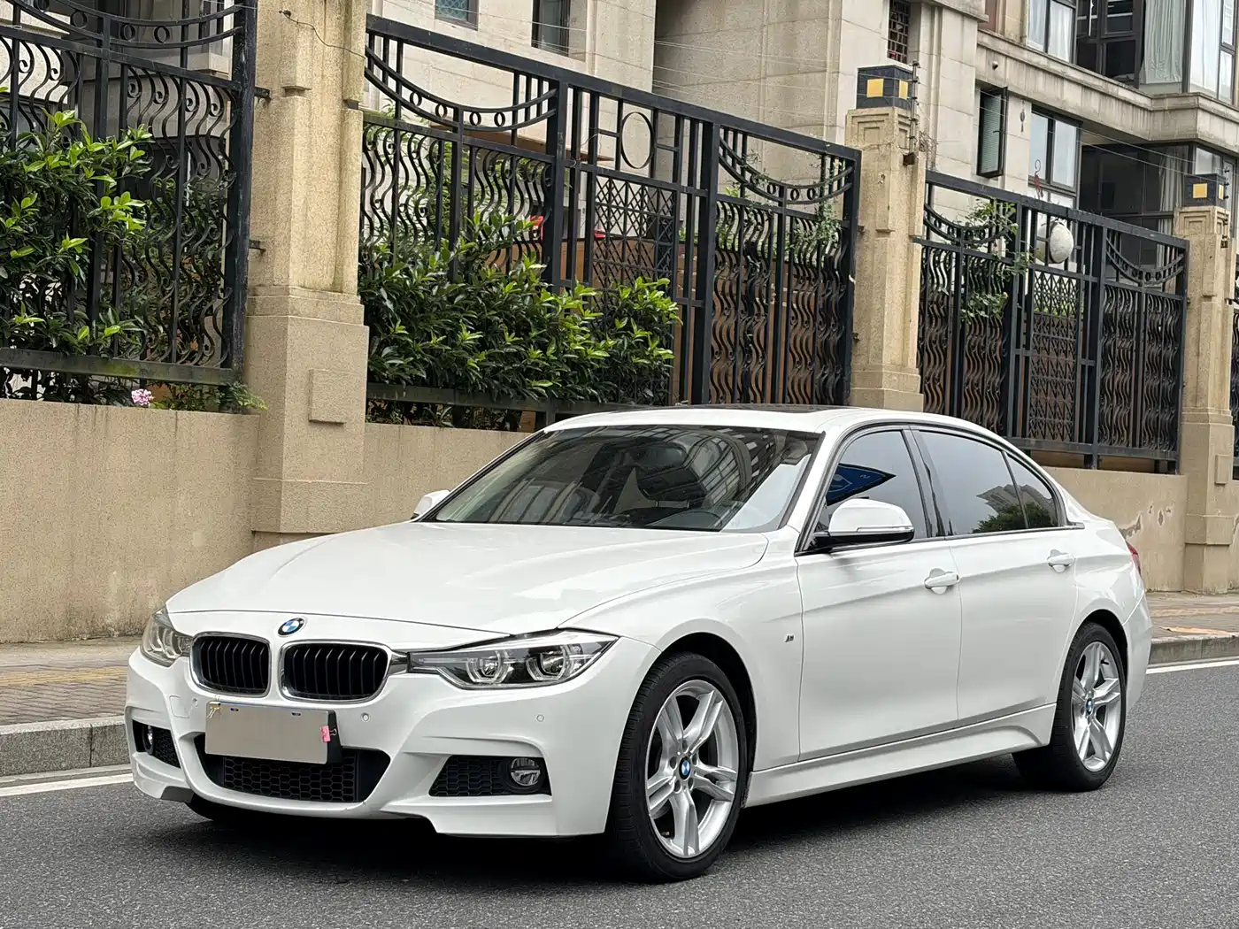 BMW 3 Series 2019 320Li M Luxury Package