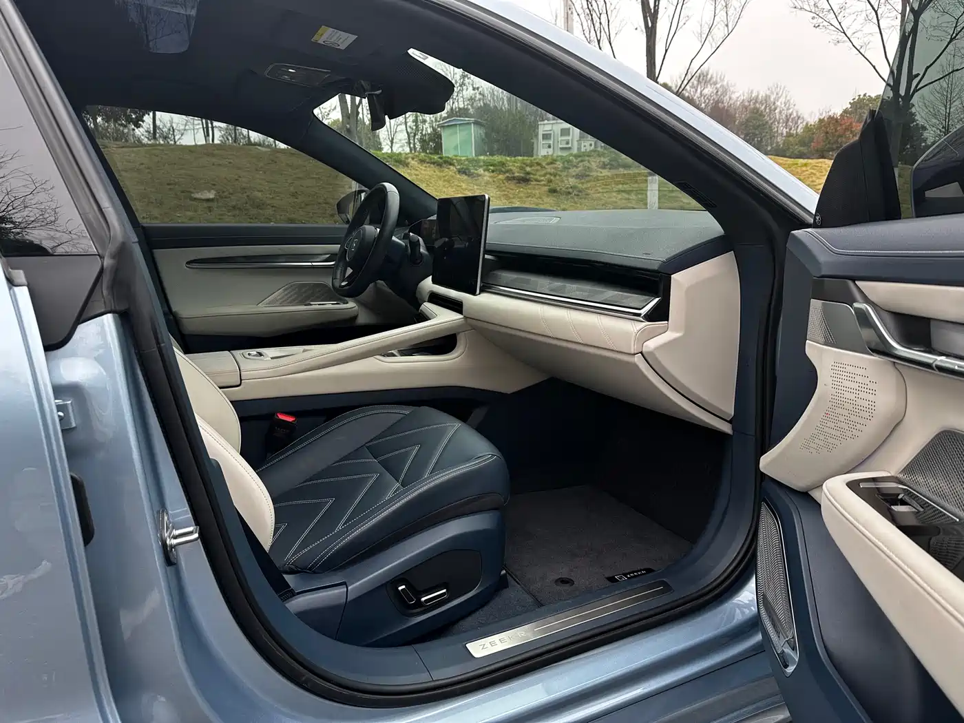 ZEEKR EXTREME KRYPTON 001