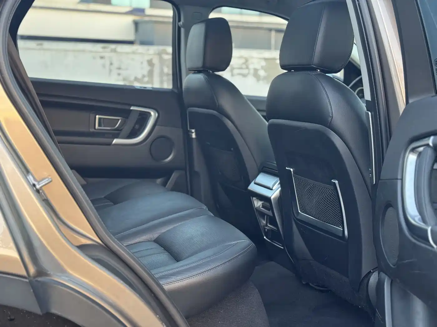 Land Rover Discovery Sport 2016 2.0T SE фото 28