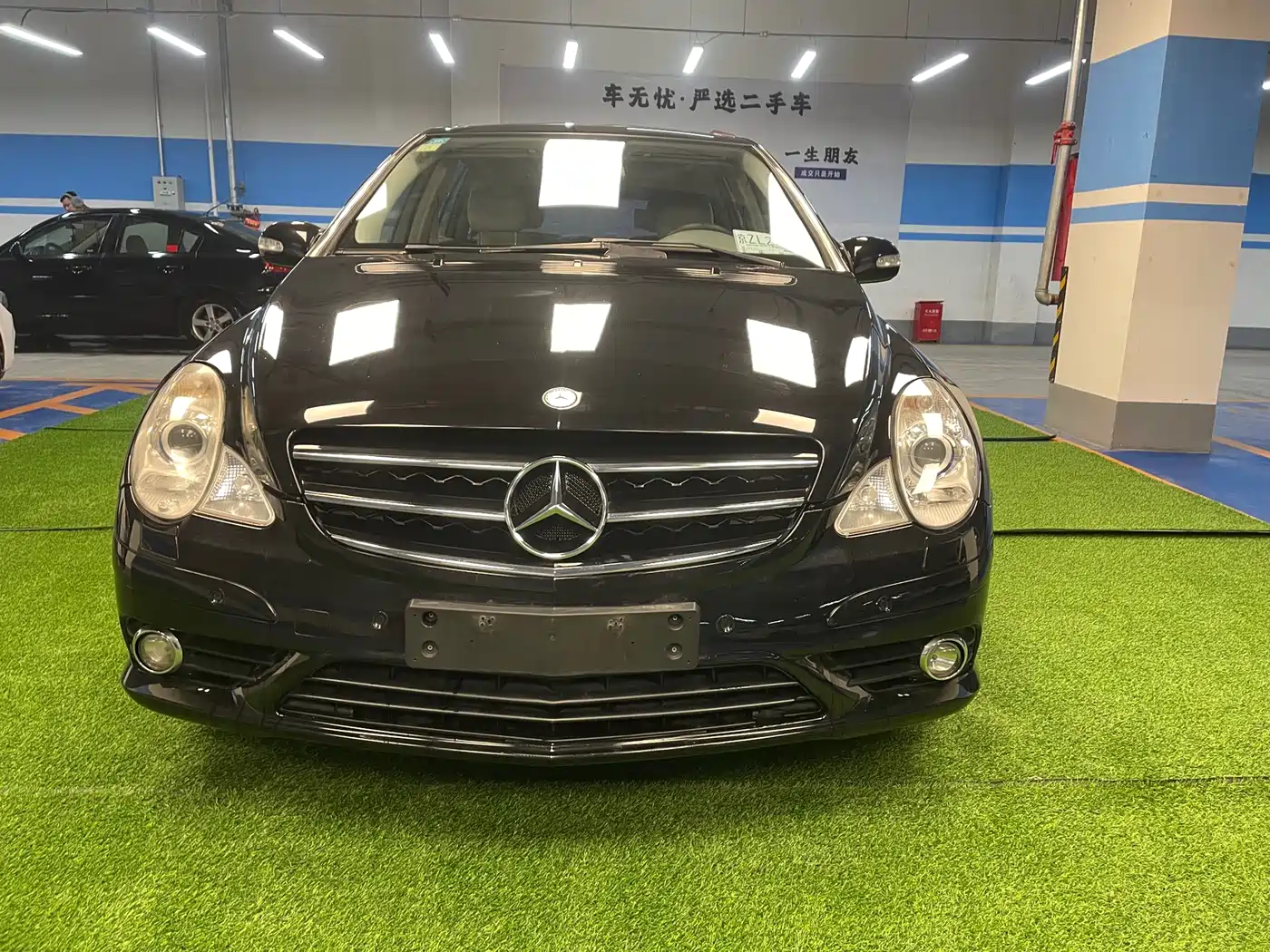 Mercedes-Benz R-Class 2010 R 350 L 4MATIC Grand Edition фото 3