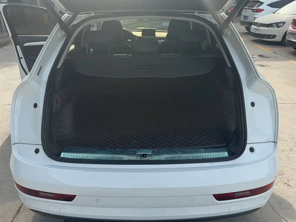 Audi Q3 2016 Model 30 TFSI Style фото 15