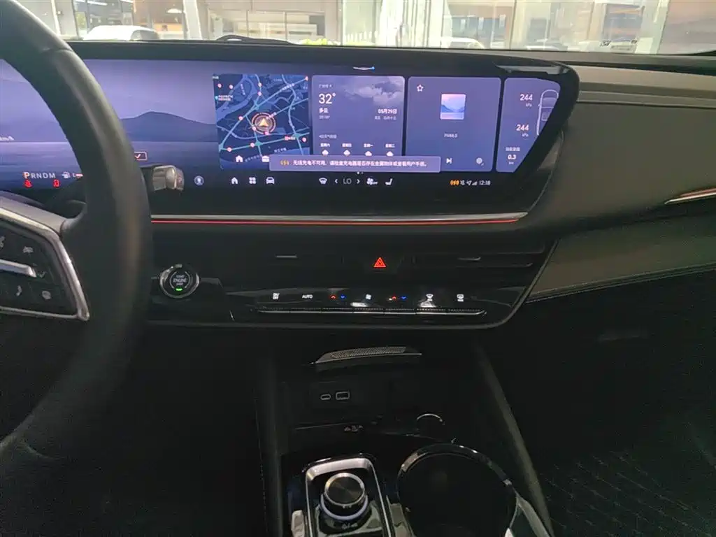 Buick Envision Plus 2024 Envision Plus 28T 4WD Premium Edition фото 13