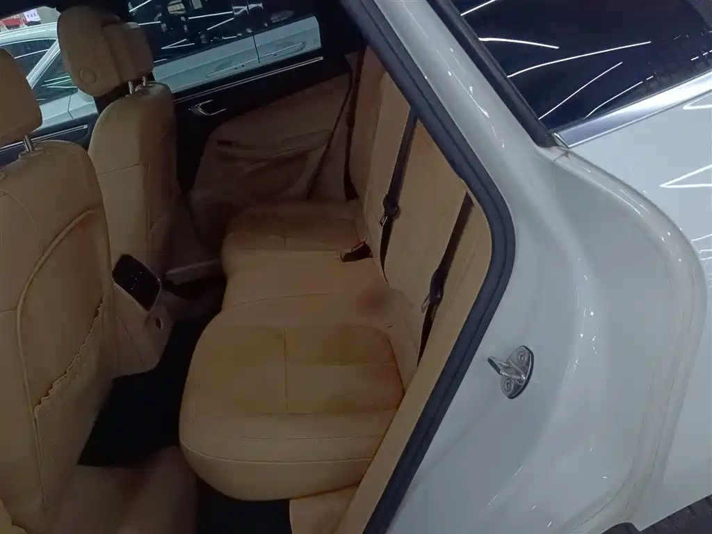 Porsche Macan 2017 Macan 2.0T фото 13