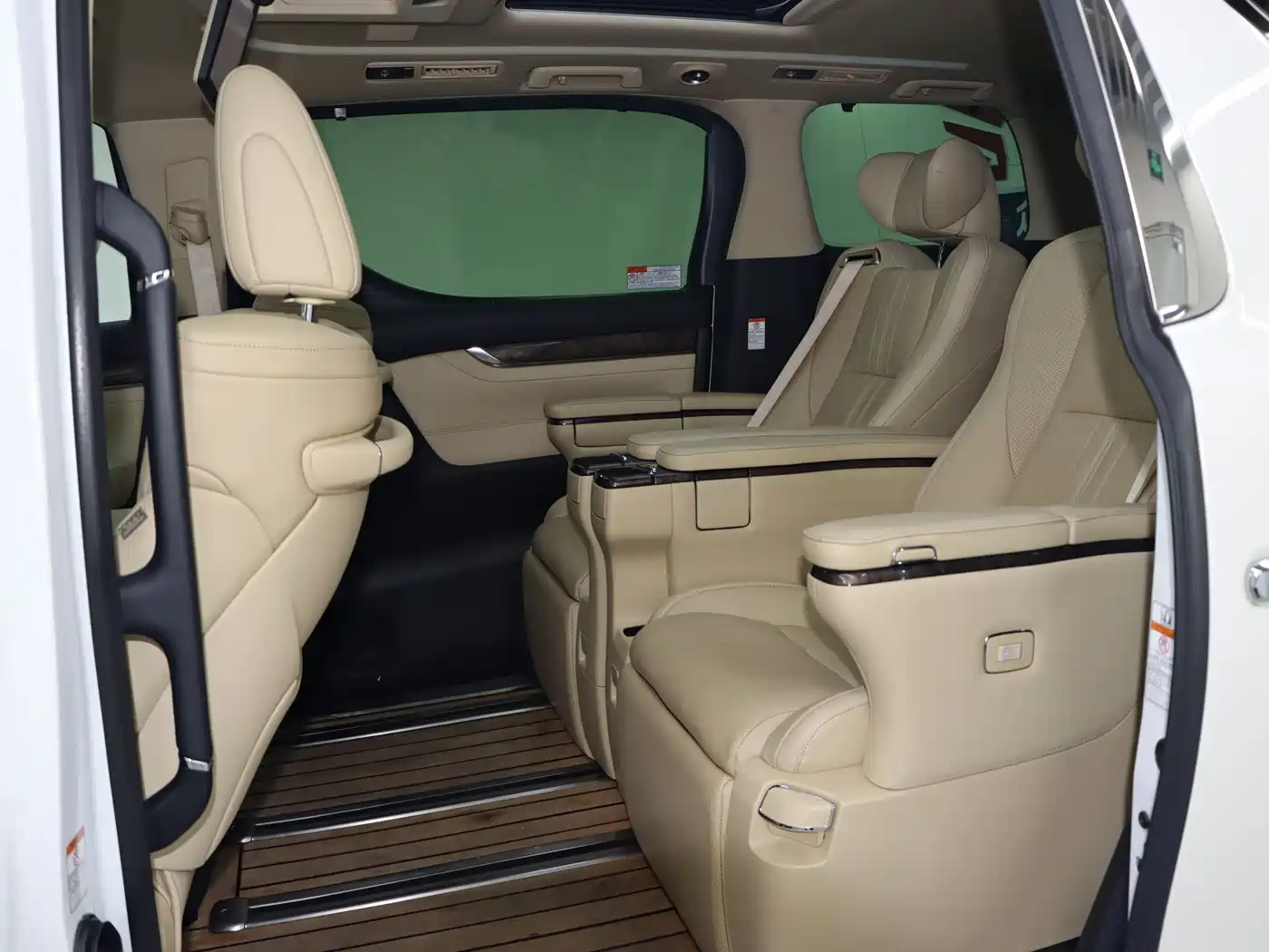Toyota Vellfire 2021 Crown Hybrid 2.5L HV Premium Edition фото 15