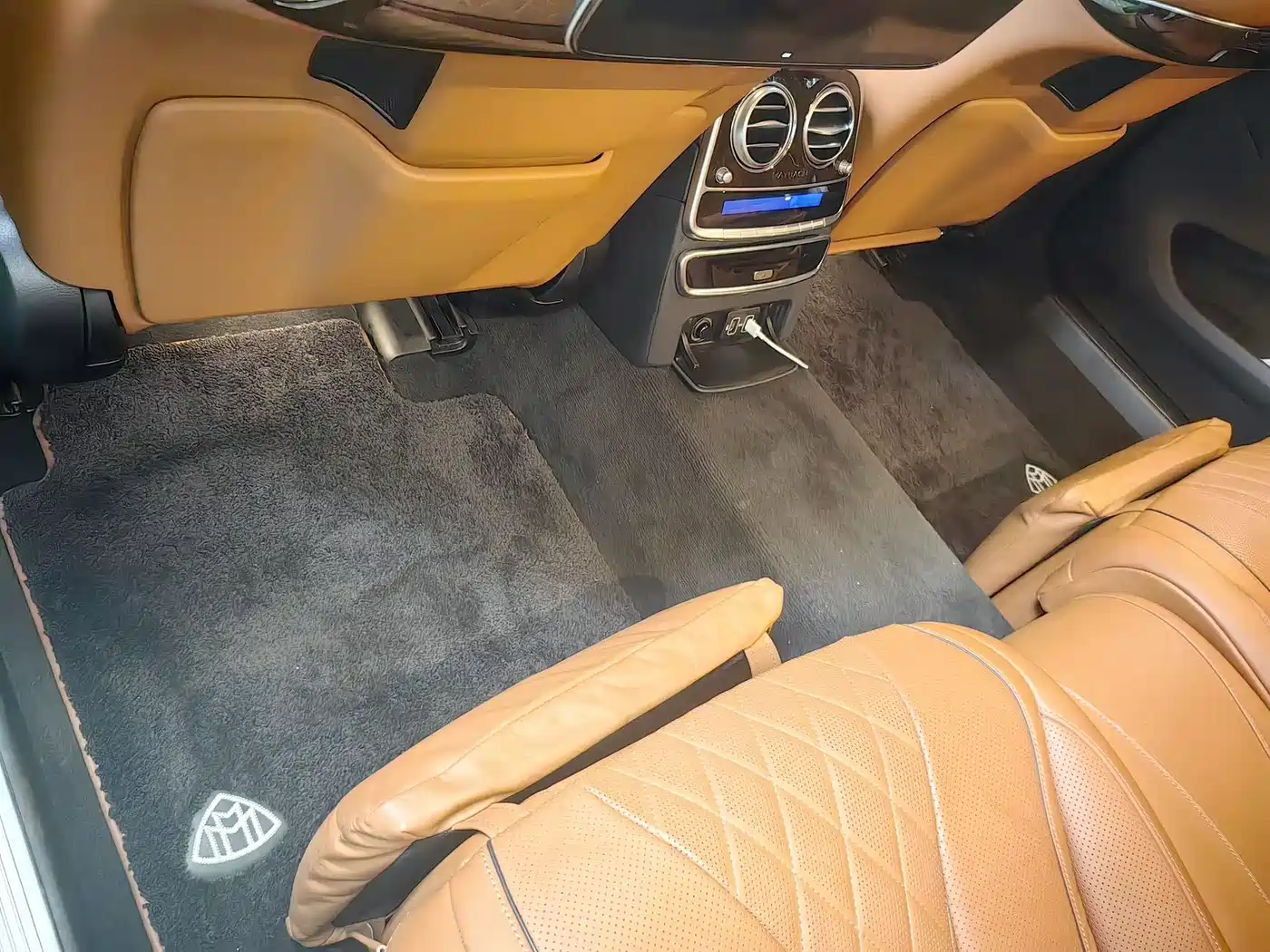 Mercedes-Benz Maybach S-Class 2020 S 450 4MATIC Collector's Edition фото 13