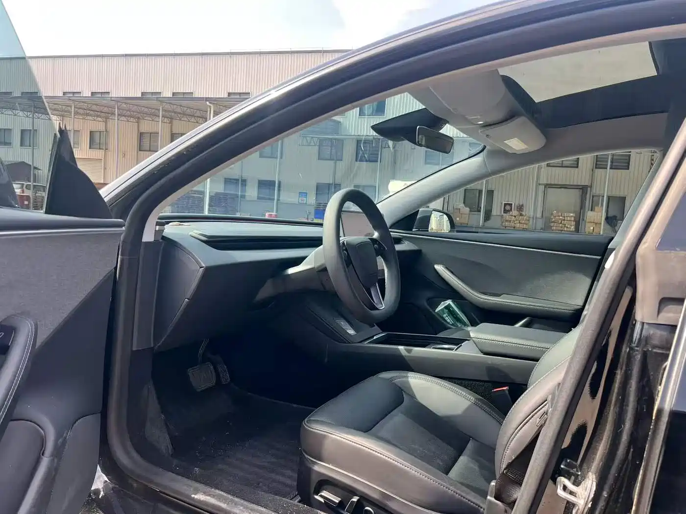 Tesla Model 3 2024 High-Performance All-Wheel Drive Edition фото 4