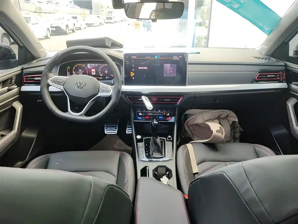 Volkswagen Lavida 2024 Model 300TSI DSG Starlight Leading Edition фото 10
