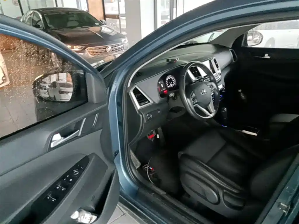 Hyundai Tucson 2015 1.6T Dual Clutch 2WD Smart фото 16