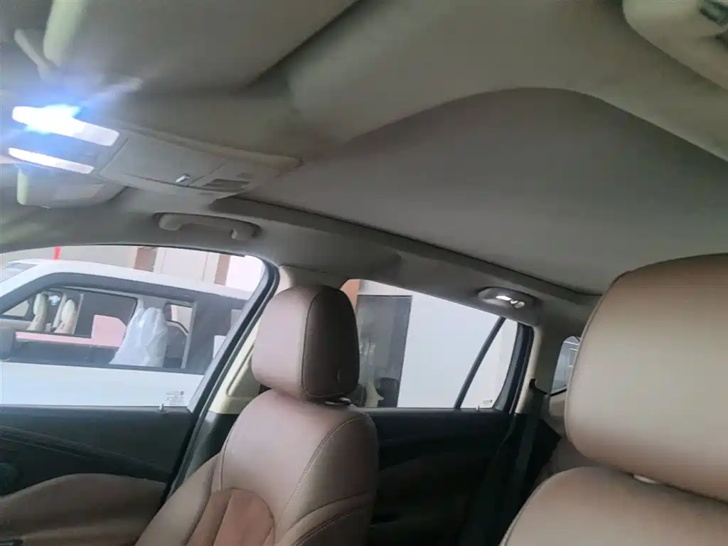 Buick Envision Plus 2017 20T 2WD Luxury фото 18