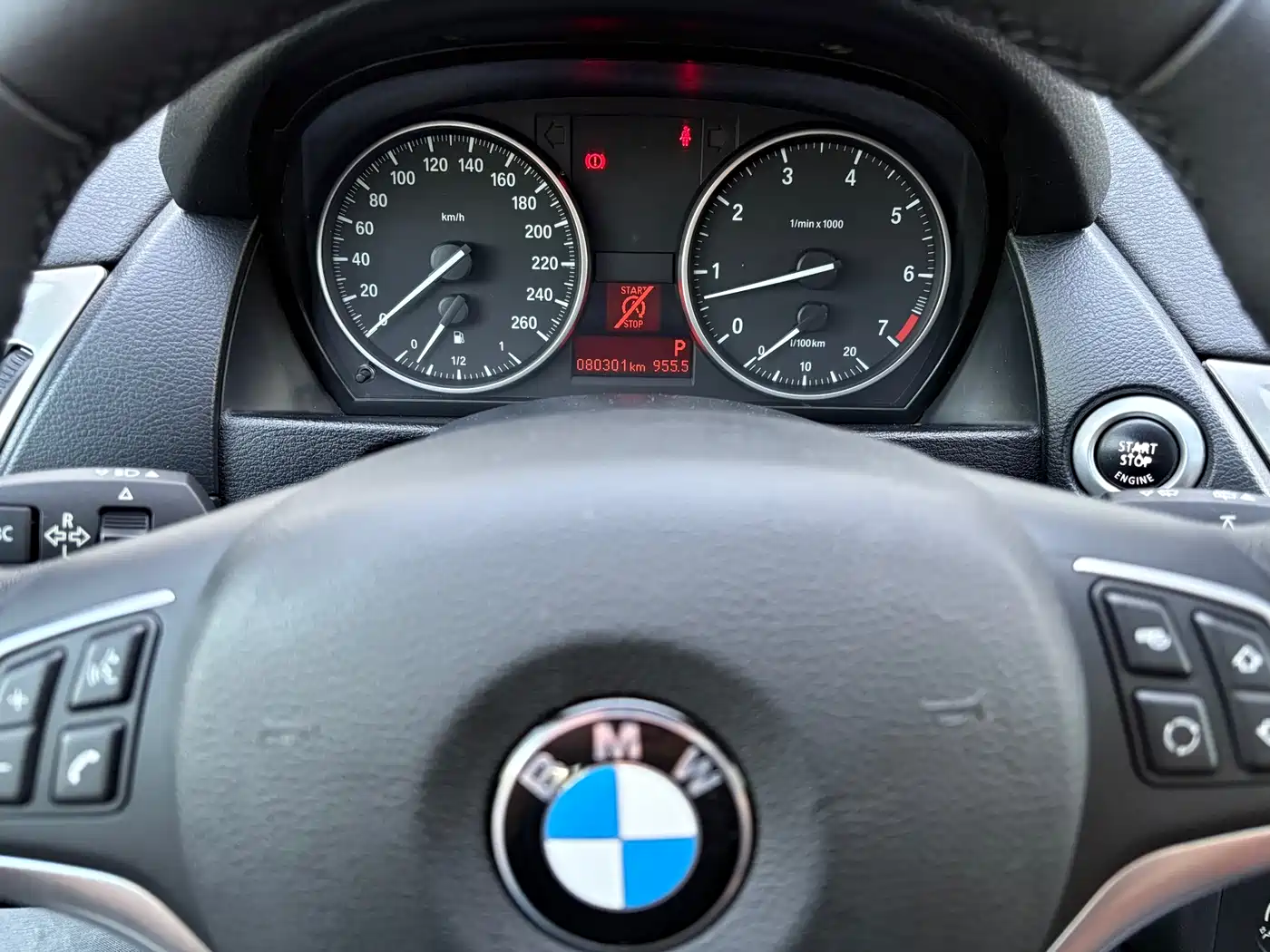 BMW X1 2014 sDrive18i Fashion Edition фото 14