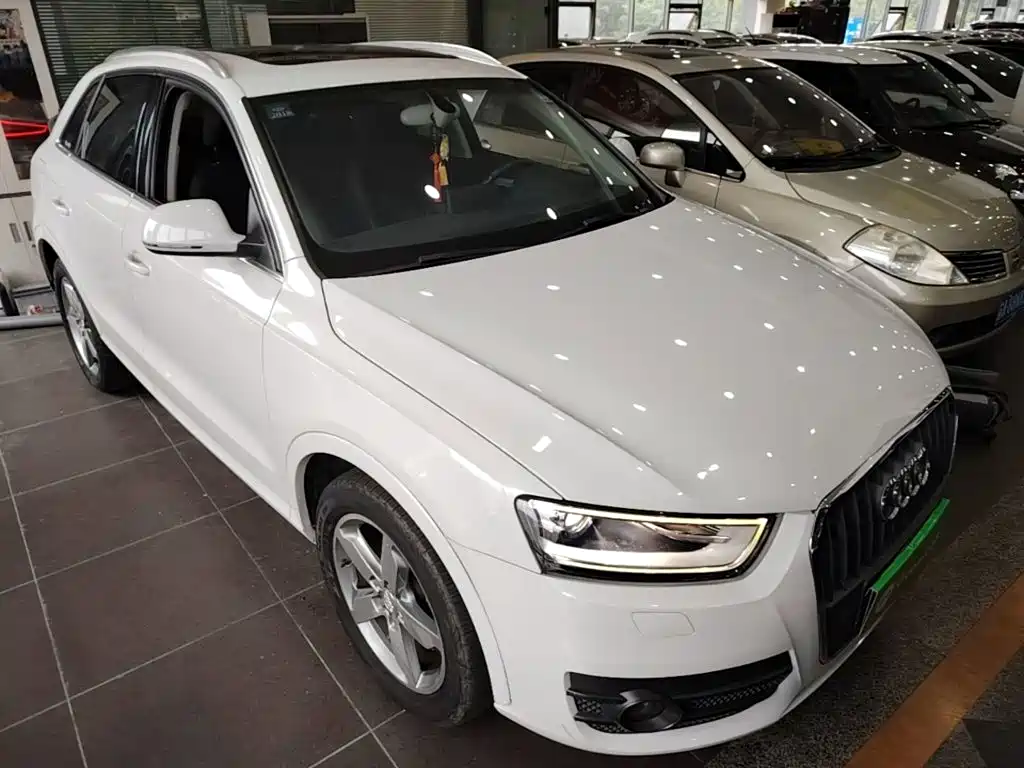 Фото 4 - Audi Q3
