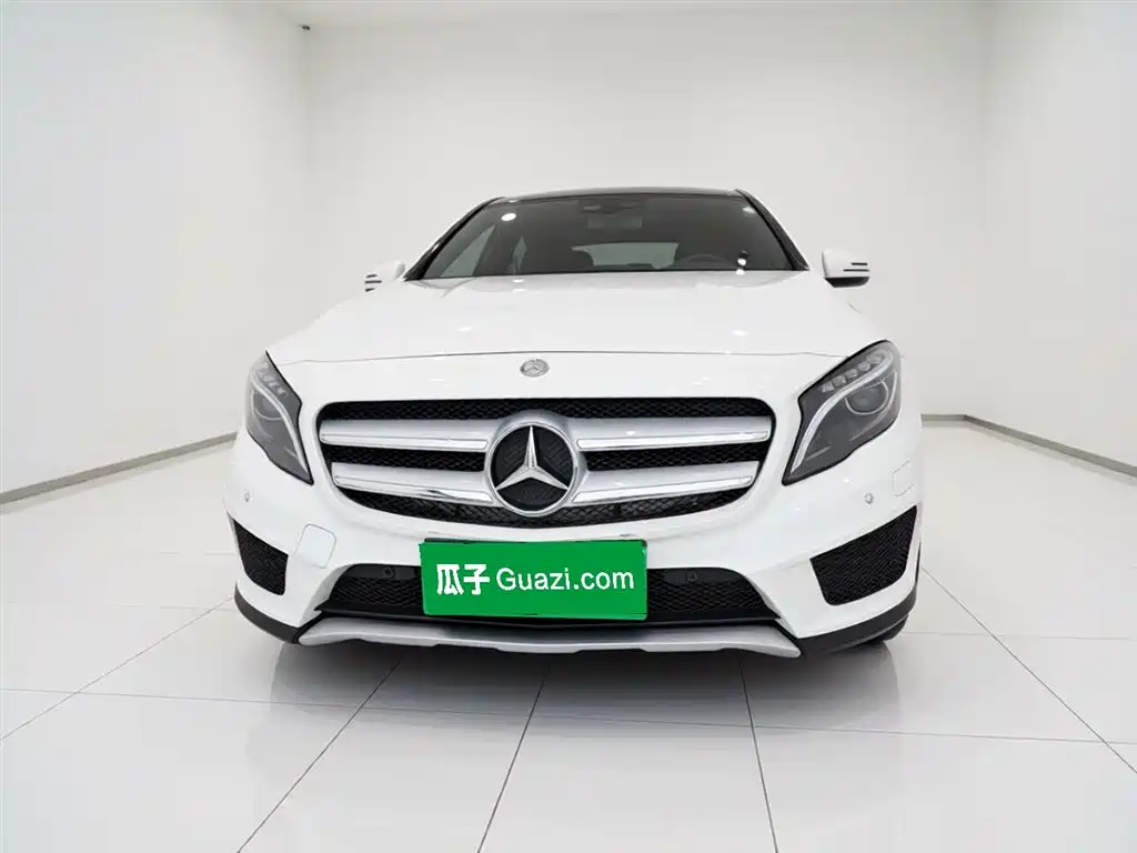 Mercedes-Benz GLA 2015 GLA 260 4MATIC Sport фото 2