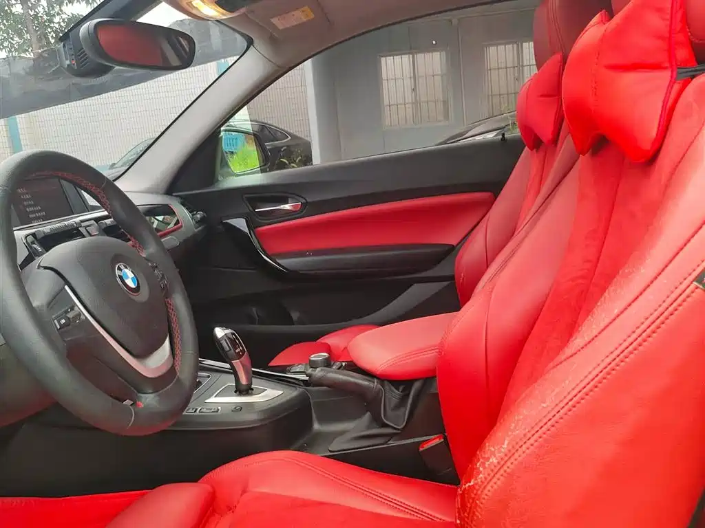 BMW 2 Series (Import) 2018 220i Sport Design Package фото 3