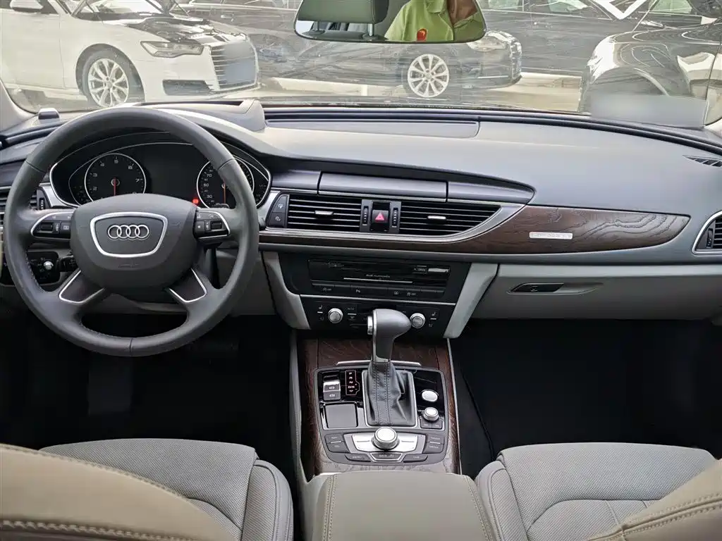 Audi A6L 2014 50 TFSI quattro Luxury фото 9