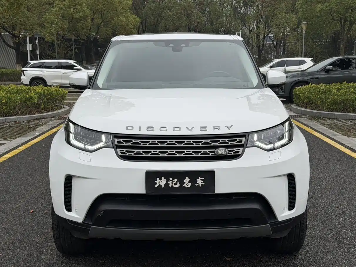Land Rover Discovery 2018 3.0 SC V6 SE фото 2