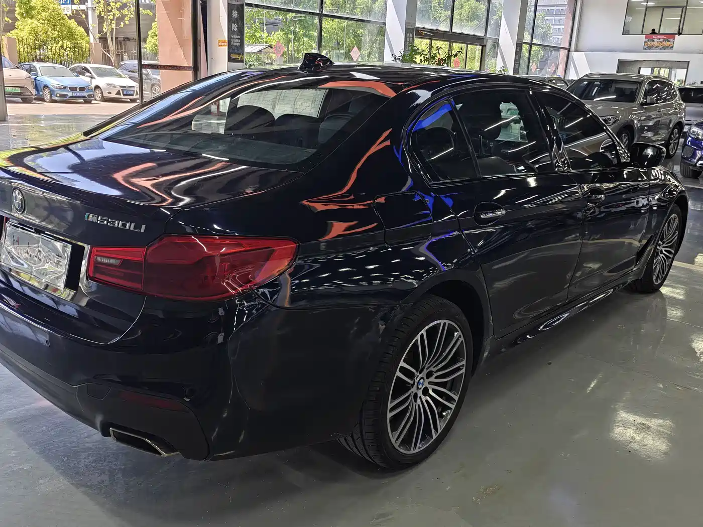 BMW 5 Series 2018 Facelift 530Li Exclusive M Sport Package фото 9