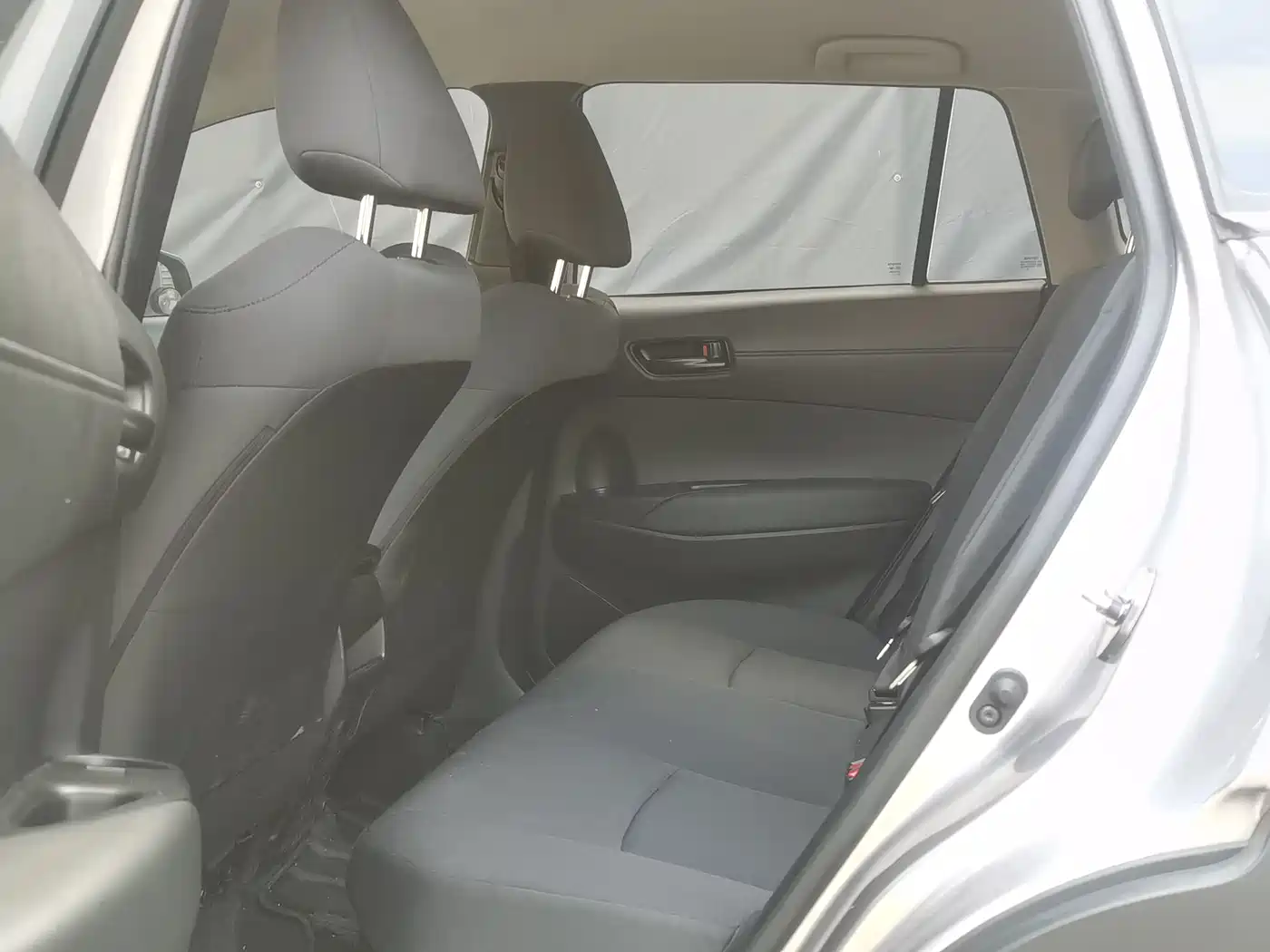 Toyota Corolla Cross 2023 Hybrid 2.0L Pioneer Edition фото 9