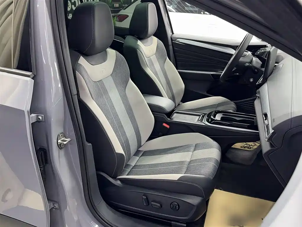 Volkswagen ID.4 CROZZ 2022 Model Year Pure Enjoyment Limited Edition фото 18