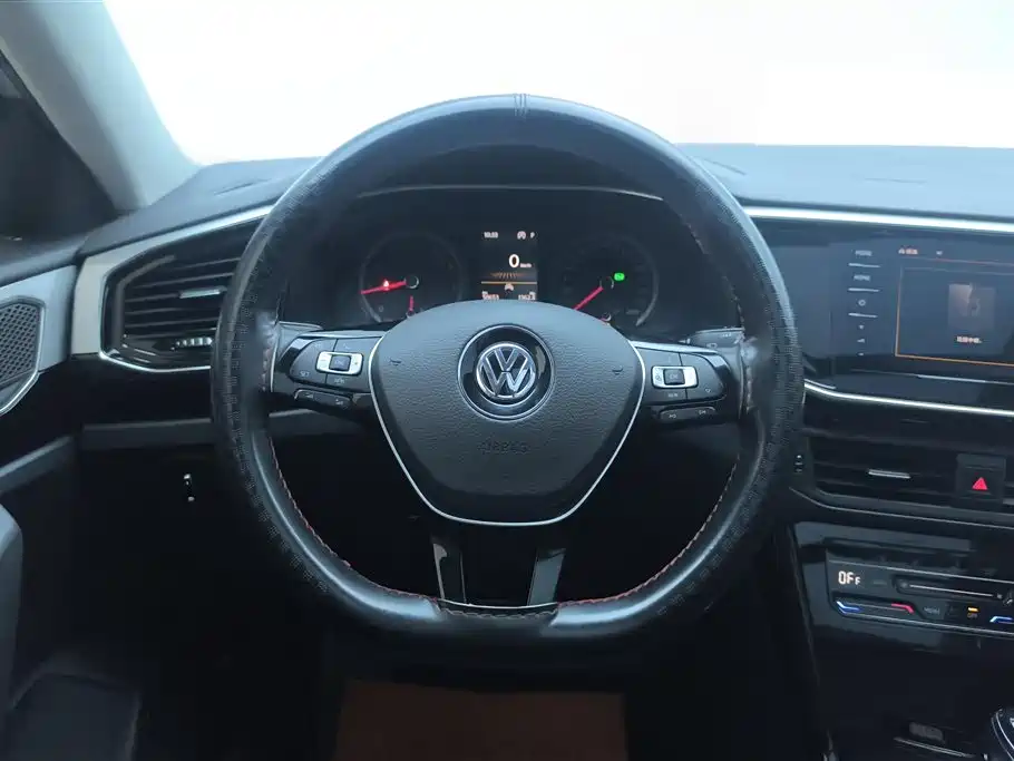 Volkswagen Tayron 2020 330TSI 2WD Luxury Smart Edition фото 15
