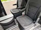 Фото 18 - Volkswagen Multivan
