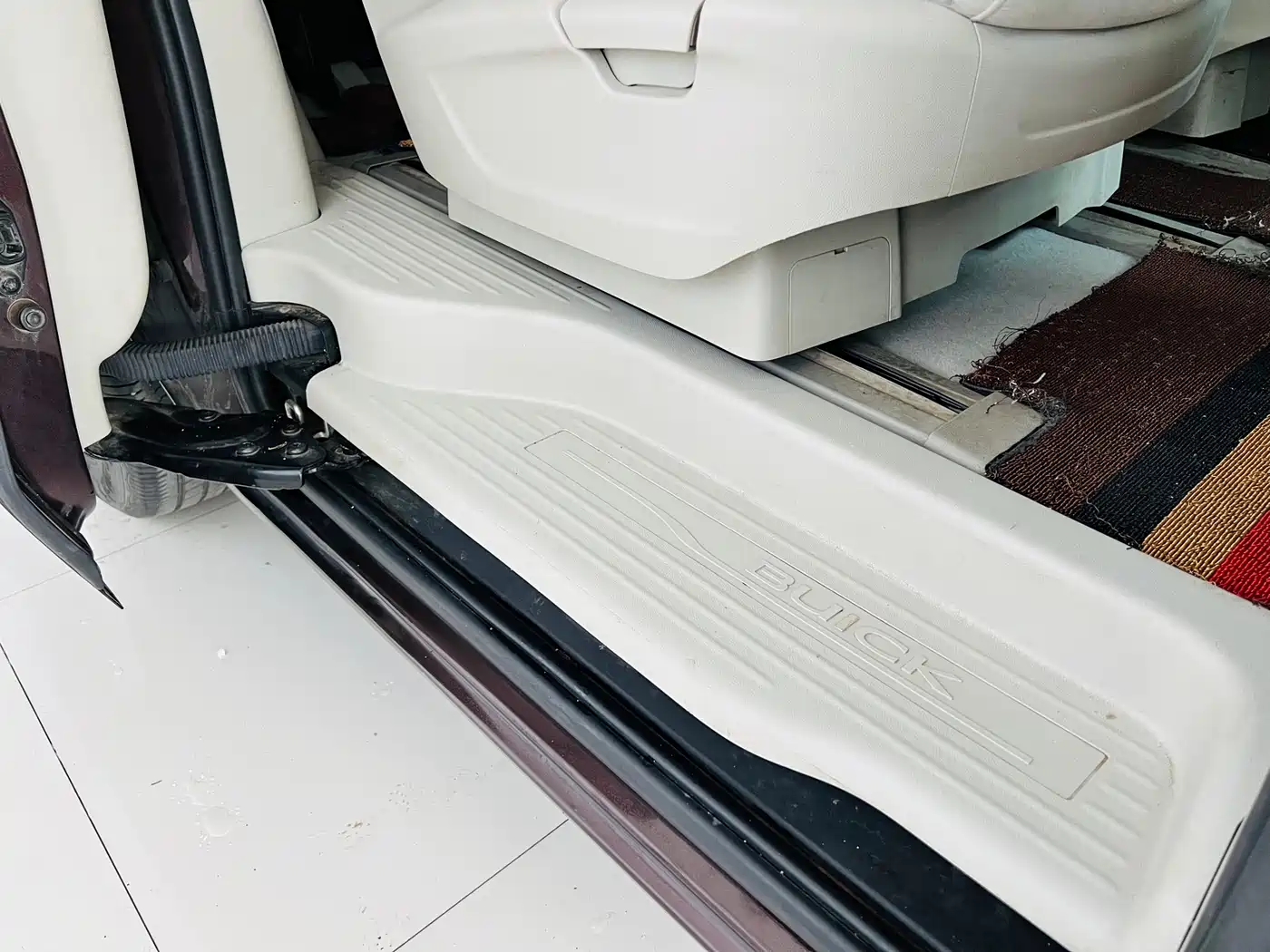 Buick GL8 2017 ES 28T Comfort Type China V фото 11