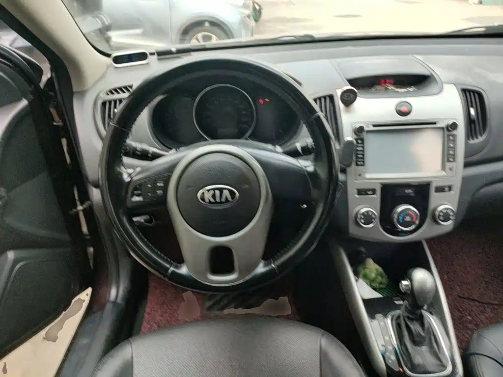 Kia Forte 2014 2014 1.6L AT GLS