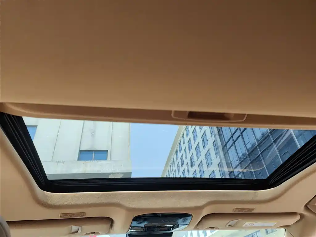 Lexus NX 2022 350h FWD Joy Creation Edition фото 14