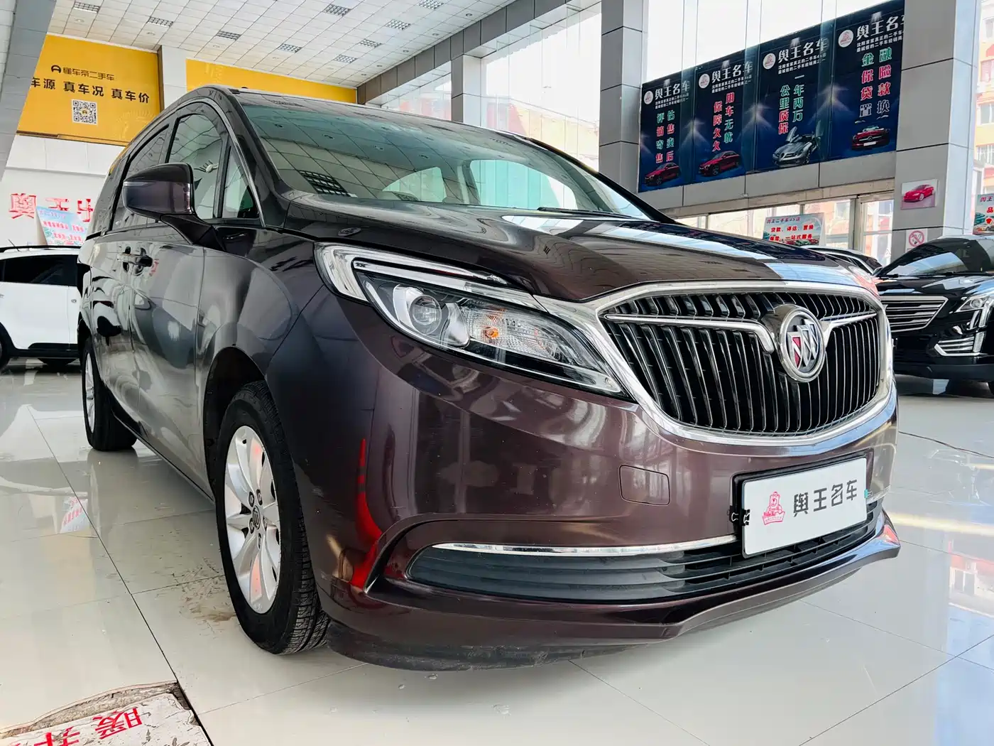 Buick GL8 2017 ES 28T Comfort Type China V фото 4