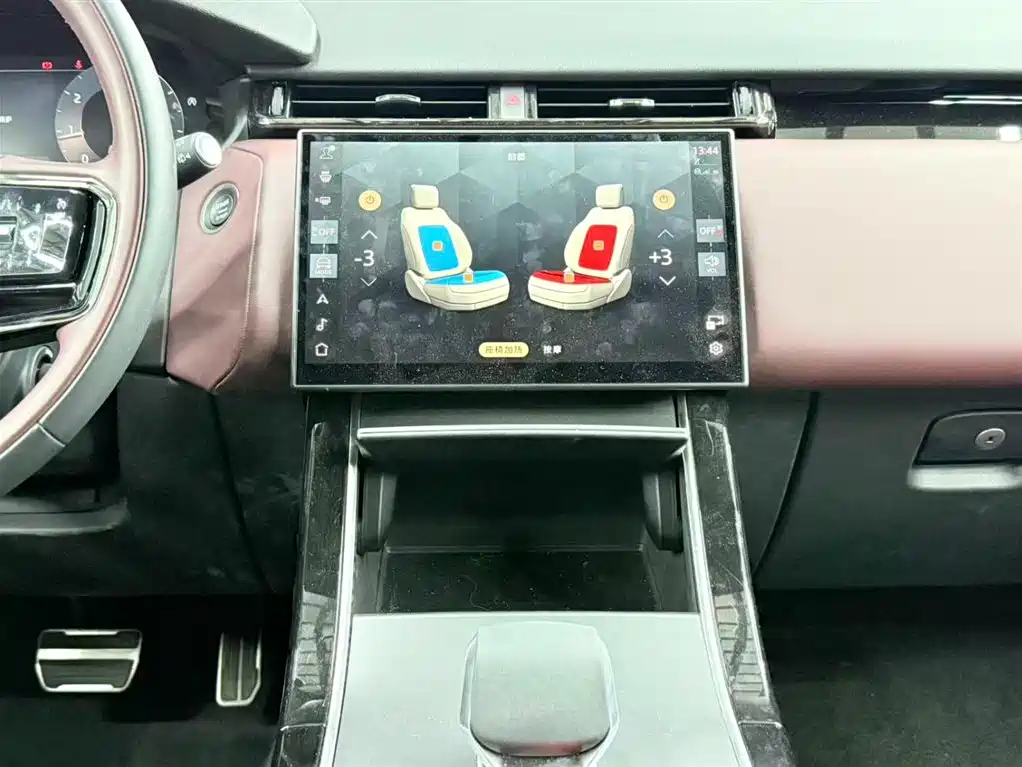 Land Rover Range Rover Velar 2025 Dynamic HSE фото 10
