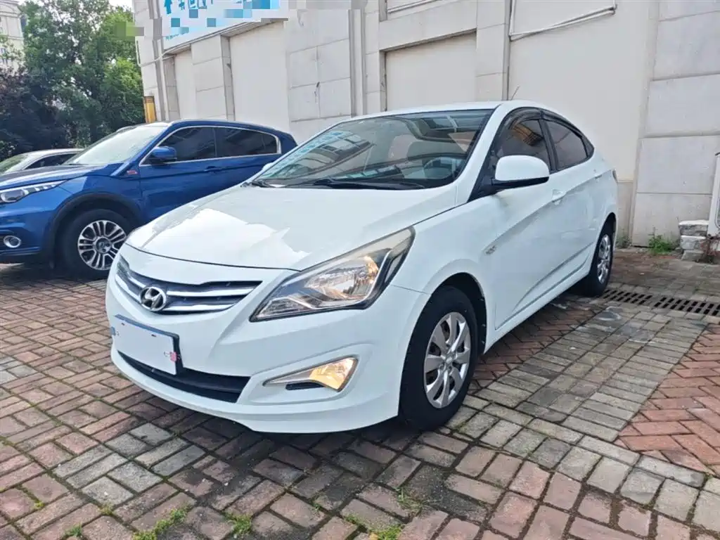 Hyundai Verna 2014 1.4L Manual Smart GLS