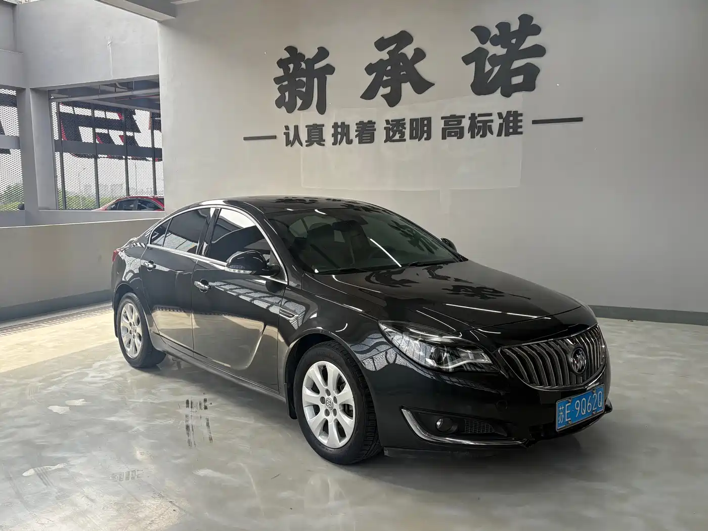 Buick Regal 2015 2.0L Elite Fashion Model фото 3